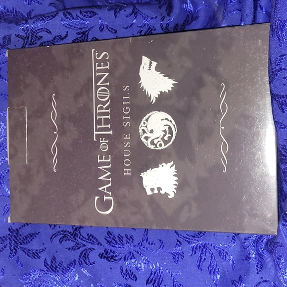 🍂Loot Crate Game of Thrones House Sigil: Lannister canvas wall print - Picture 2 of 16